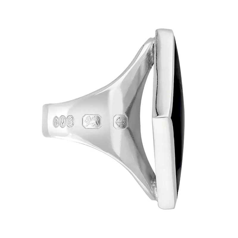18ct White Gold Whitby Jet Queen's Jubilee Hallmark Medium Rhombus Ring D