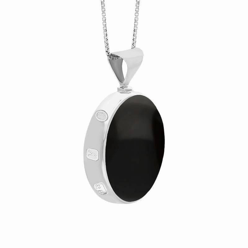 18ct White Gold Whitby Jet Malachite King's Coronation Hallmark Double Sided Round Necklace D
