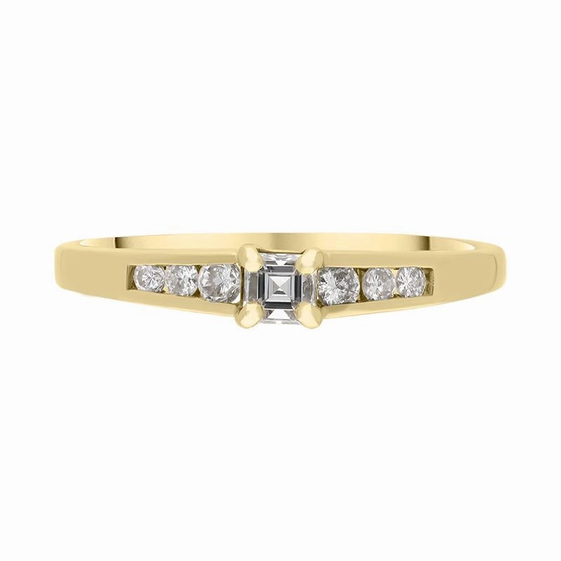 18ct Yellow Gold Princess Cut Diamond Shoulder Ring