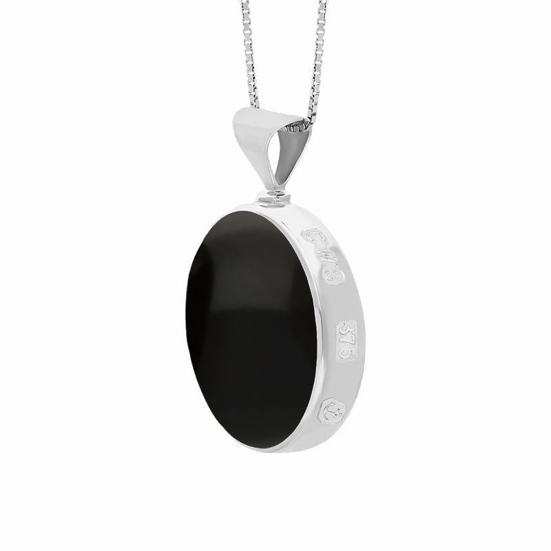 9ct White Gold Whitby Jet Lapis Lazuli Queens Jubilee Hallmark Double Sided Round Necklace D