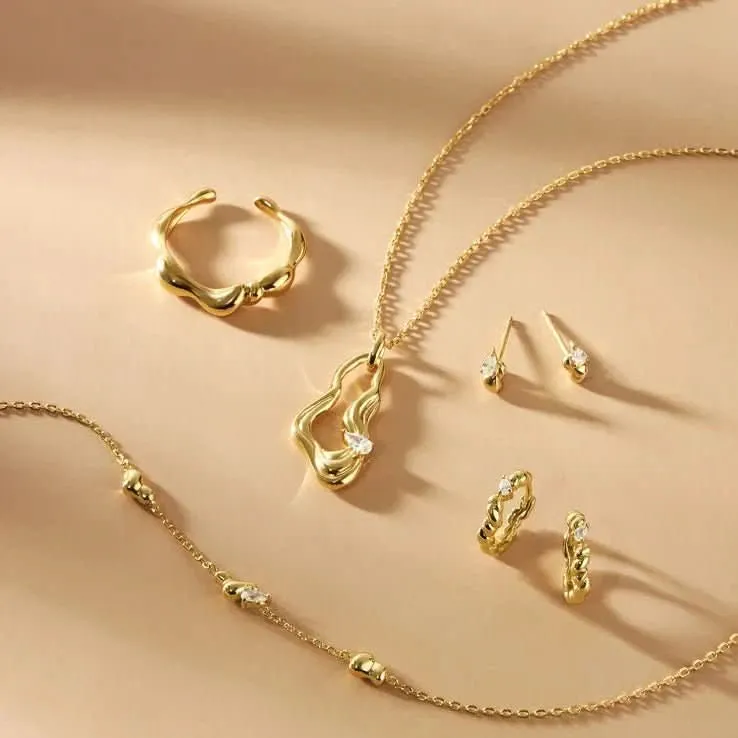 Ania Haie Gold Twisted Wave Stud Earrings E050-02G