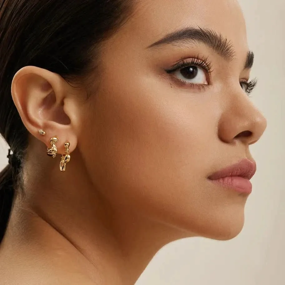Ania Haie Gold Twisted Wave Stud Earrings E050-02G