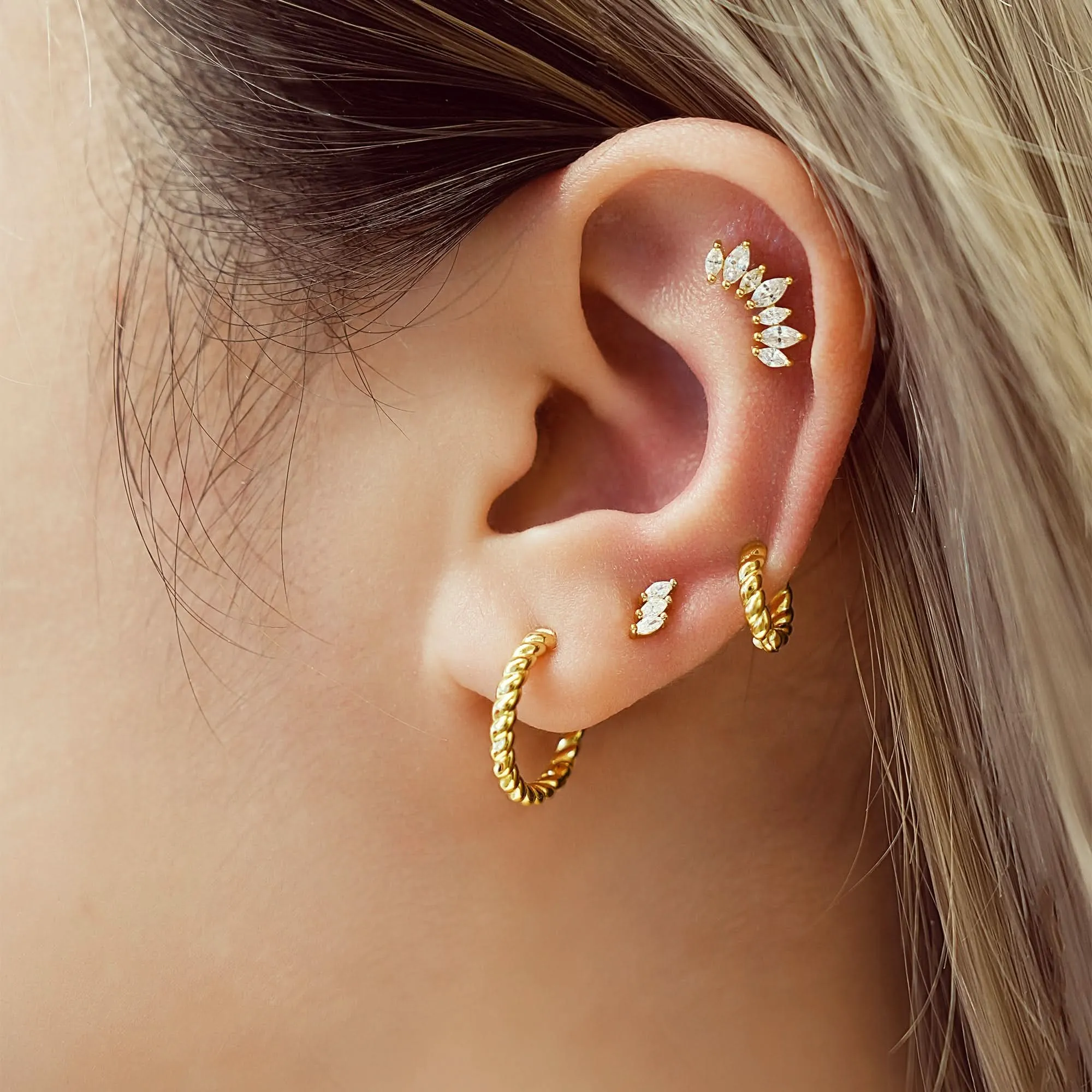 Gold Texture Medium Huggie Hoop Earrings E063-05G