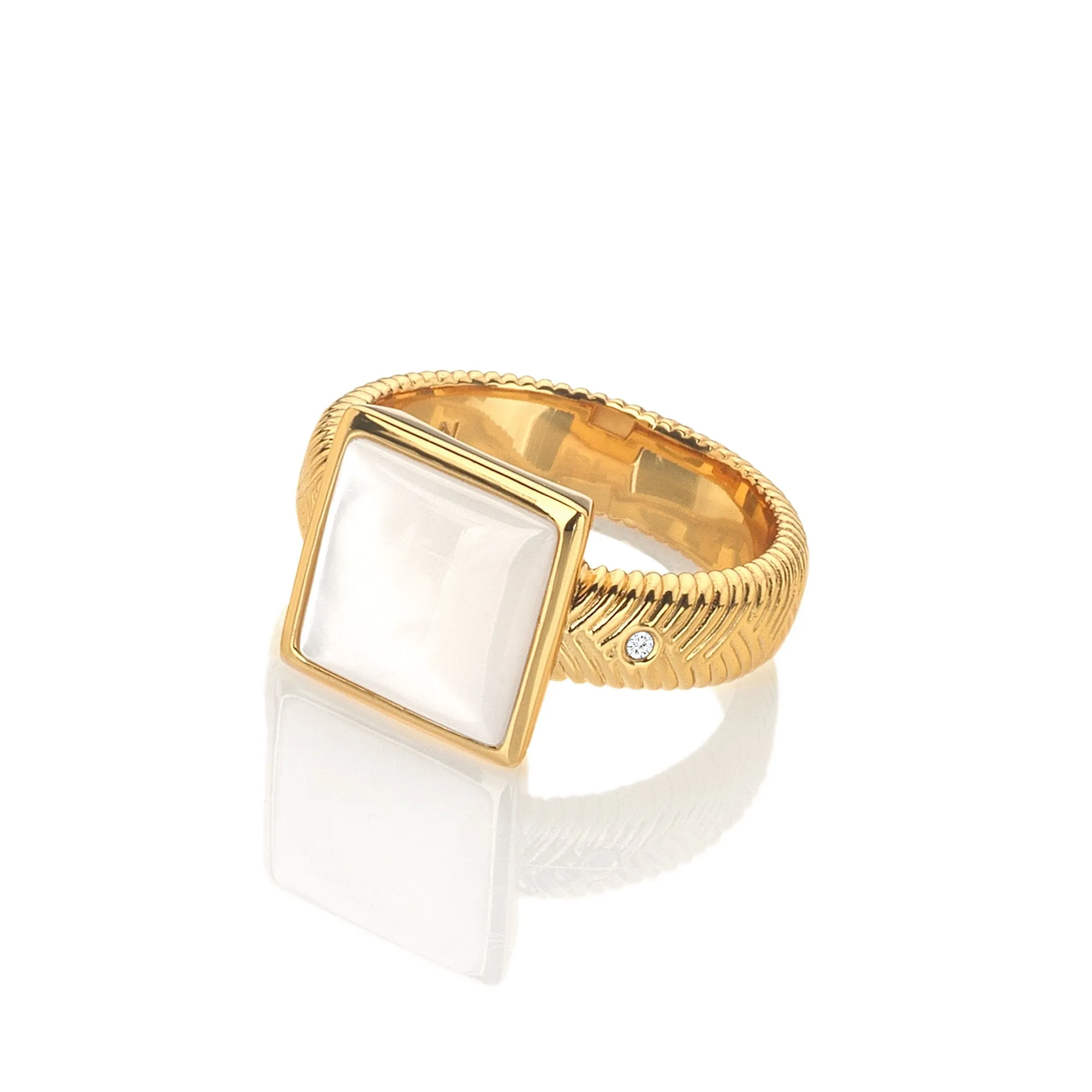 Hot Diamonds x Jac Jossa Calm Gold Plated Sterling Silver Pearl Square Ring
