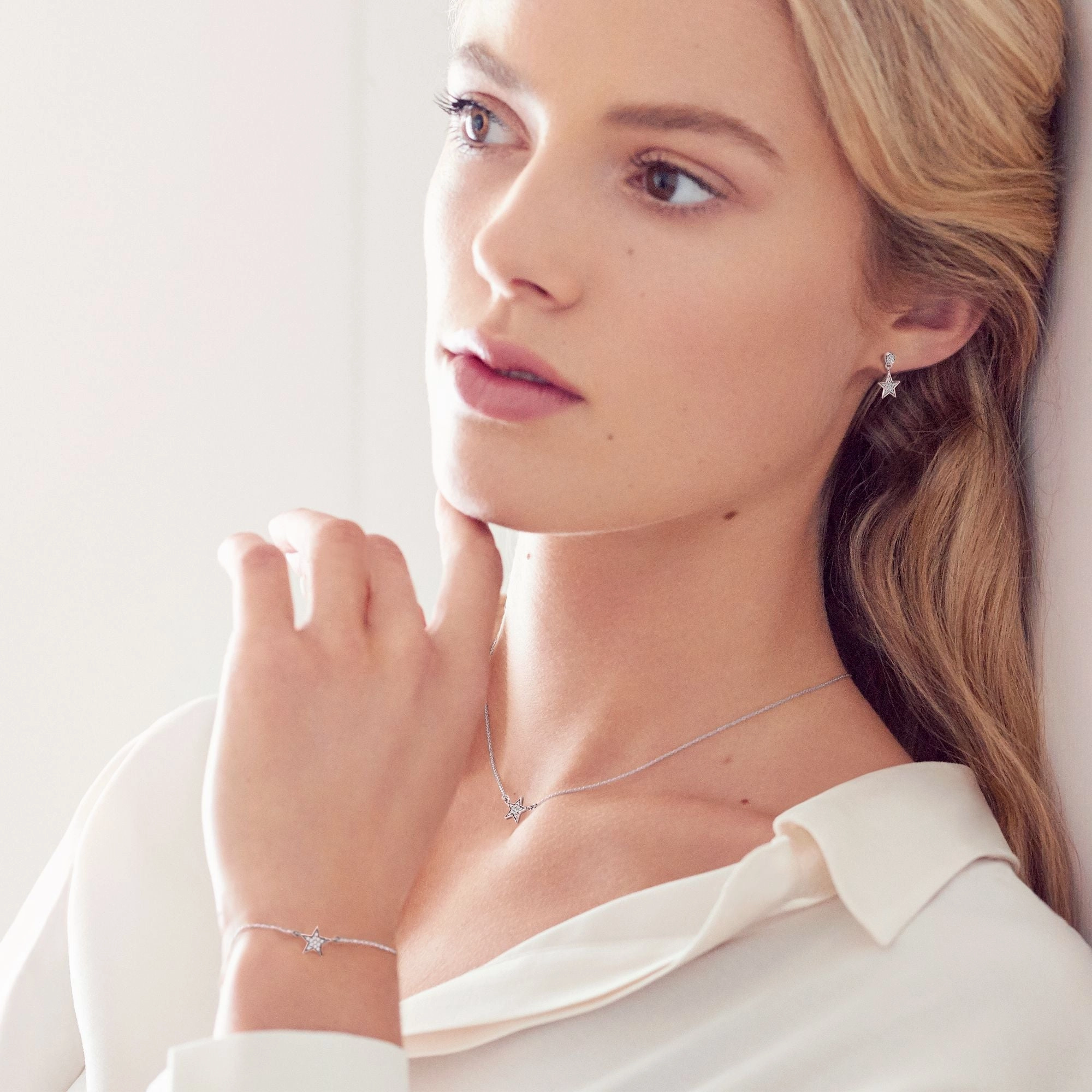 Hot Diamonds Glint 9ct White Gold Necklace