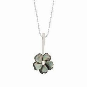 Sterling Silver Dark Mother of Pearl Tuberose 15mm Gypsophila Necklace