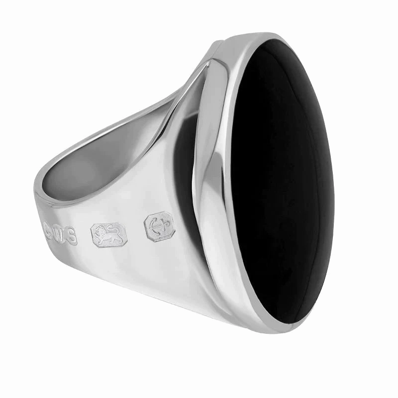 Sterling Silver Whitby Jet Queen's Jubilee Hallmark Medium Round Ring D
