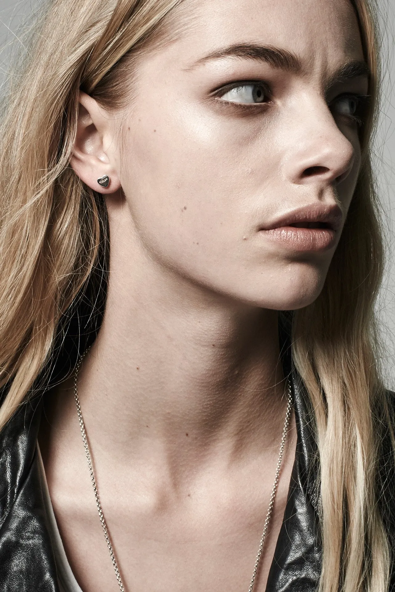 Stolen Girlfriends Club - Heart Earrings