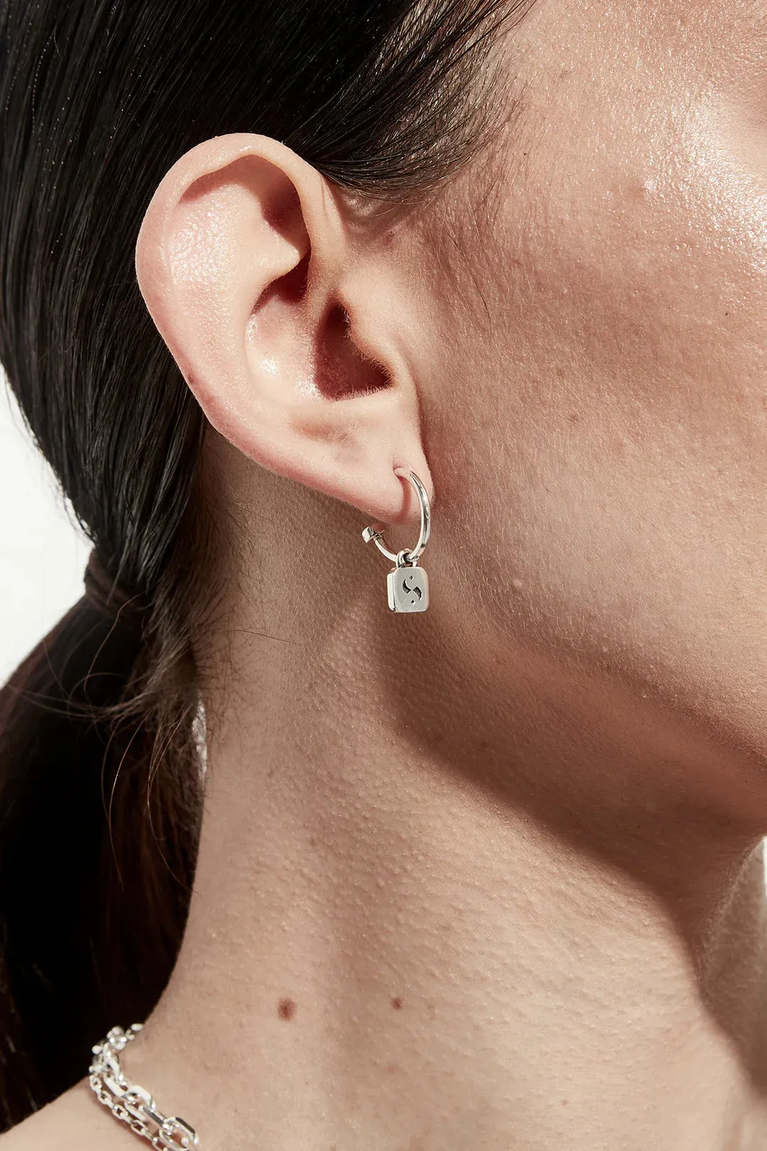 Stolen Girlfriends Club - S Logo Tag Anchor Earrings