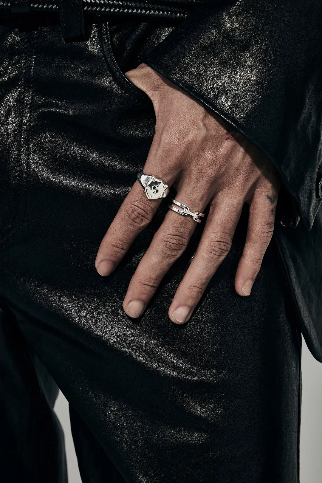 Stolen Girlfriends Club - Shield Signet Ring