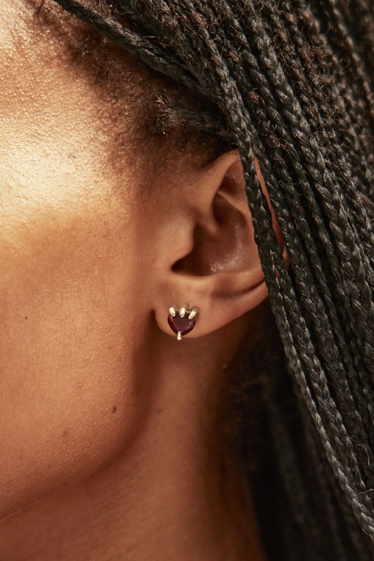 Stolen Girlfriends Club - Talon Studs Garnet - Gold Plate